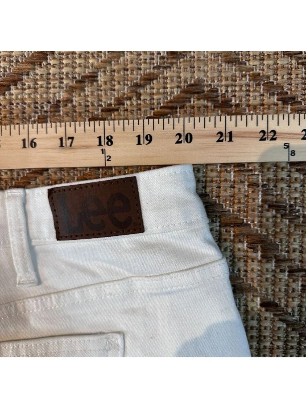 Lee Womens White Soft Denim Shorts Size 22 High Rise Casual Summer Wear